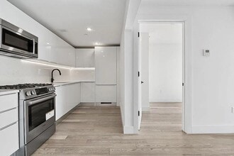 2218 Ocean Ave in Brooklyn, NY - Building Photo - Building Photo