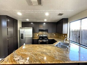2272 Sandcastle Way in Sacramento, CA - Building Photo - Building Photo