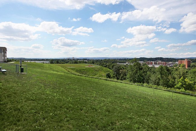 Ivy Ridge in Harrisburg, PA - Building Photo - Building Photo