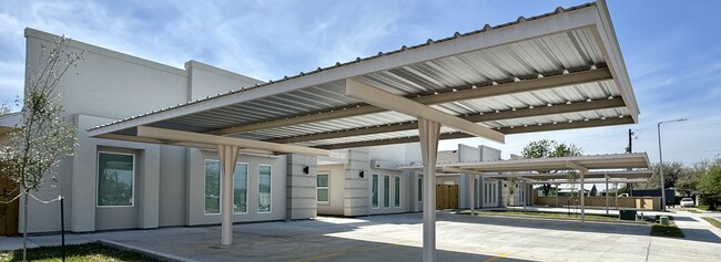 807 E Starr St, Unit A in Mercedes, TX - Building Photo - Building Photo