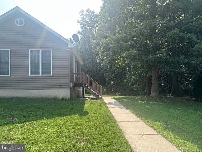property at 46658 Breannes Ln