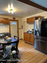 879 Samsonville Rd in Kerhonkson, NY - Building Photo - Building Photo