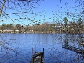 28 Robinhood Rd in Natick, MA - Building Photo - Building Photo