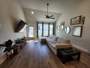 210 Woodhouse Wy in Greenville, SC - Building Photo - Building Photo