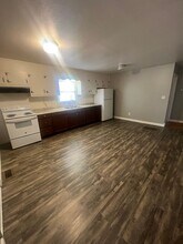 607 Owens St in Cave City, KY - Building Photo - Building Photo