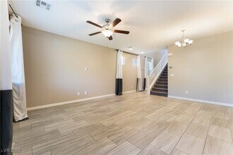 12409 Loggeta Way in Las Vegas, NV - Building Photo - Building Photo