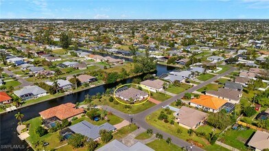 2138 SE 5th Pl in Cape Coral, FL - Foto de edificio - Building Photo