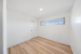 3913 W 178th St, Unit D in Torrance, CA - Building Photo - Building Photo
