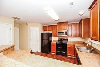146 Newport Dr in Kannapolis, NC - Building Photo - Building Photo