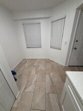 1200 SW 124th Terrace in Pembroke Pines, FL - Building Photo - Building Photo