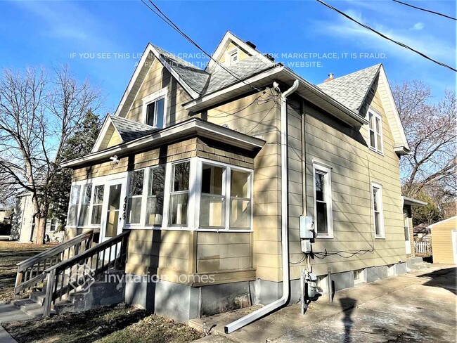 496 Bay St in St. Paul, MN - Building Photo - Building Photo