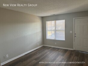 304 Hoskins Mill Ln in Charlotte, NC - Building Photo - Building Photo