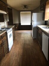 124 Cottonwood Ln in Levelland, TX - Foto de edificio - Building Photo