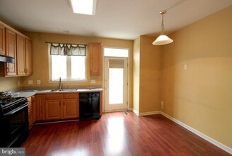20475 Greymont Terrace in Ashburn, VA - Building Photo - Building Photo