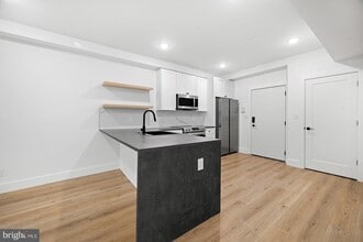 3216 W Diamond St in Philadelphia, PA - Building Photo - Building Photo