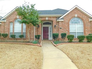 3737 Red Oak Trail in The Colony, TX - Building Photo - Building Photo