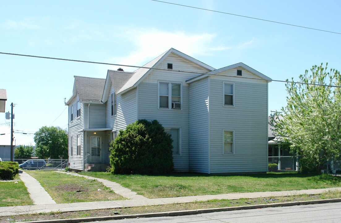 1019 W Sinto Ave in Spokane, WA - Foto de edificio