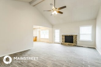 5011 Cronin Dr in Louisville, KY - Building Photo - Building Photo