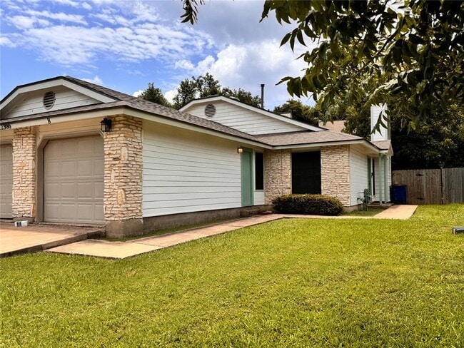 12306 Deer Falls Dr in Austin, TX - Building Photo - Building Photo