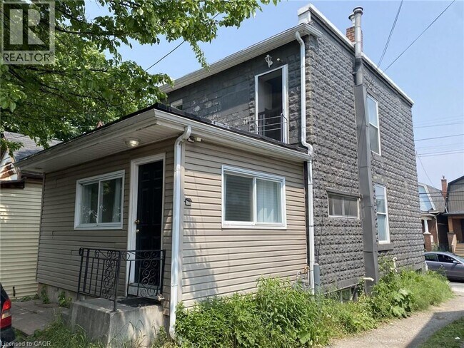 1164 Cannon St E in Hamilton, ON - Building Photo - Building Photo