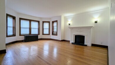 1010 N Austin Blvd in Oak Park, IL - Foto de edificio - Building Photo