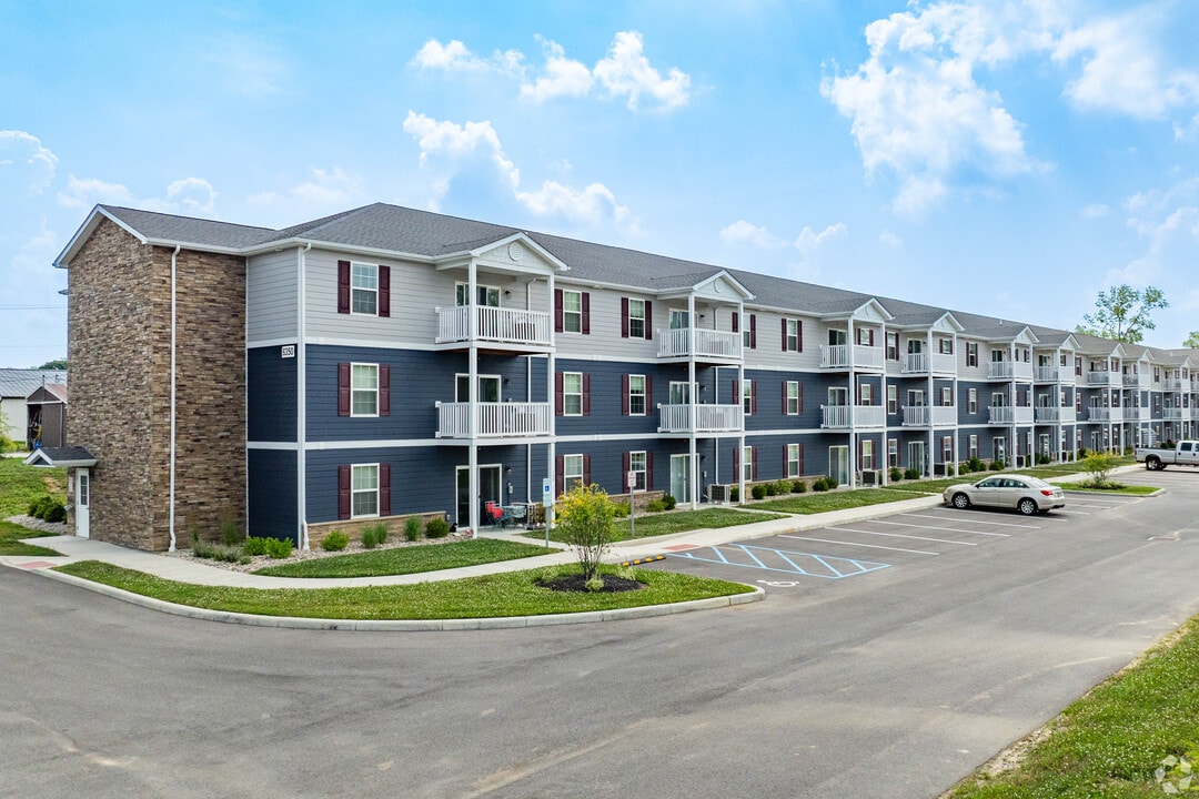 Fox Run Senior Apartments in Crystal Lake, IL - Building Photo