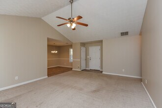 155 Creekside Trail in Covington, GA - Building Photo - Building Photo