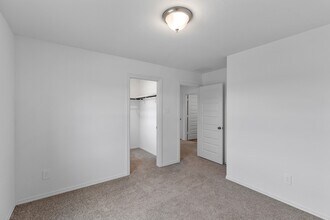 9658 Caney Trails Rd in Cut And Shoot, TX - Building Photo - Building Photo