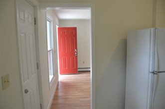 429 Central St in Manchester, NH - Building Photo - Building Photo