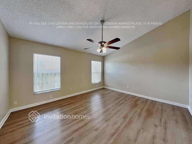 896 Garden Glen Loop