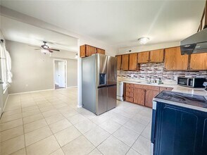 8184 Rose Terrace in Seminole, FL - Building Photo - Building Photo