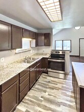 7210 Eunice Ave in Jennings, MO - Building Photo - Building Photo