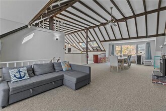 167 Coggeshall Ave in Newport, RI - Building Photo - Building Photo