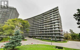 115 Antibes Dr in Toronto, ON - Building Photo