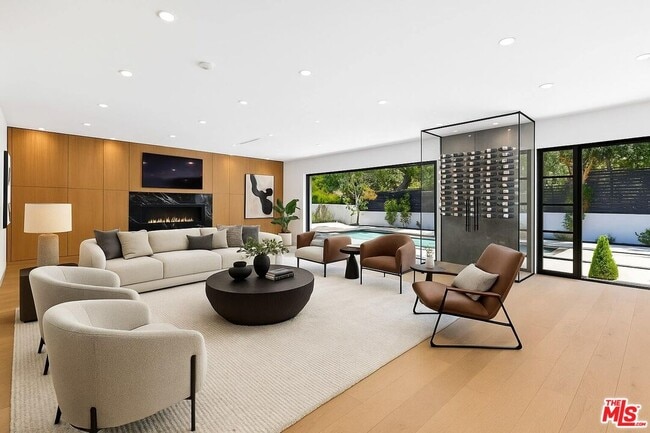 property at 1745 San Ysidro Dr