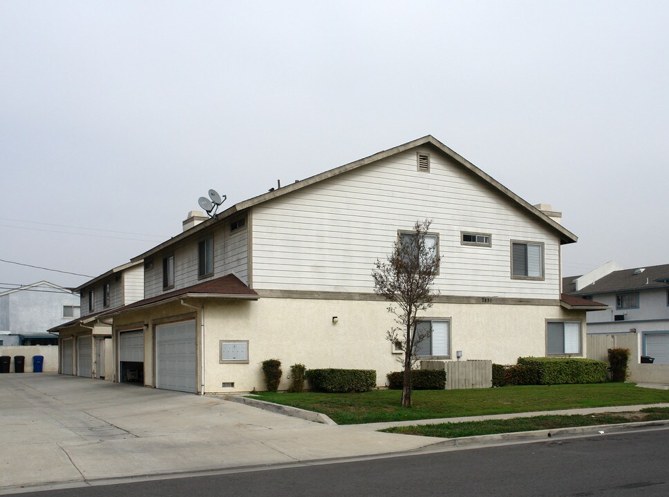 7831 13th St in Westminster, CA - Building Photo