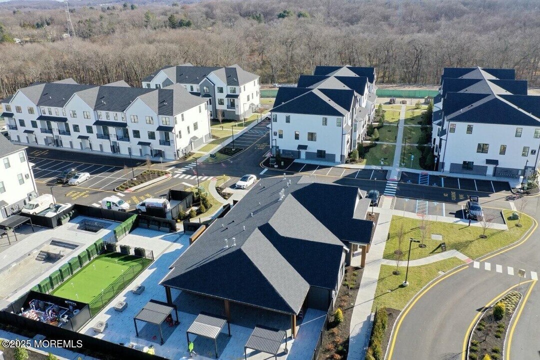 510 Ella Rd in Marlboro, NJ - Building Photo