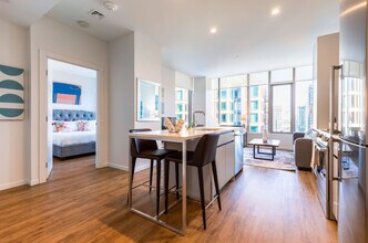 131 Seaport Blvd in Boston, MA - Building Photo - Building Photo