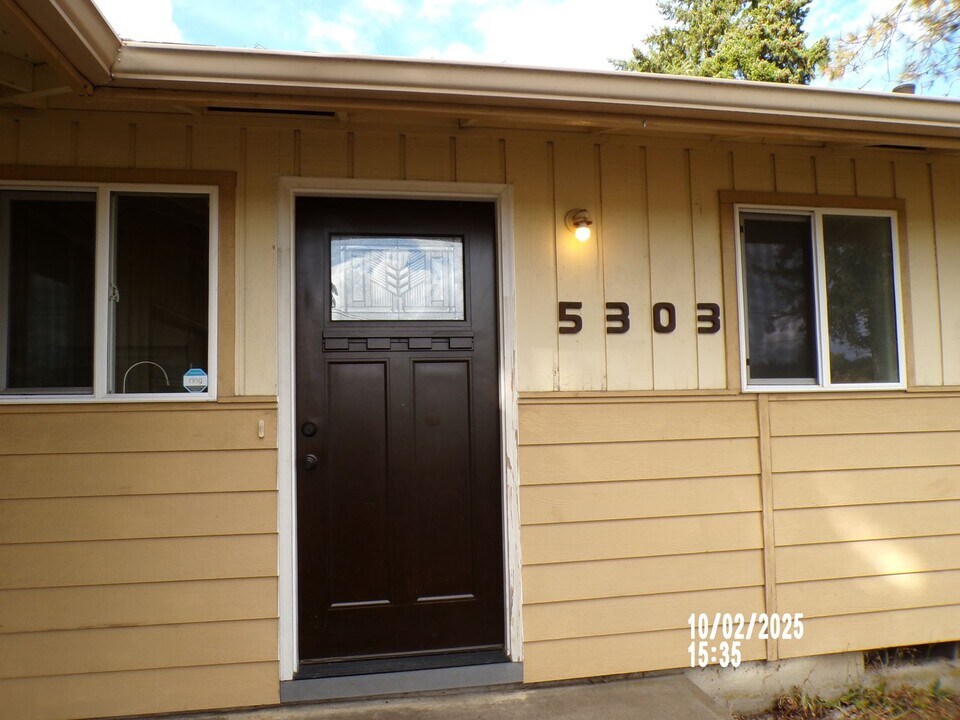 5303 SW Willow Ave in Corvallis, OR - Building Photo