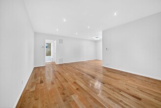 918 7th St in Santa Monica, CA - Building Photo - Building Photo