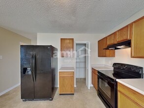 8851 Squire Boone Ct in Camby, IN - Building Photo - Building Photo