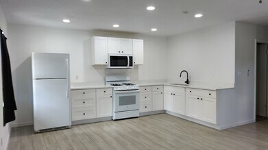 6477 146th Ave N in Clearwater, FL - Building Photo - Building Photo