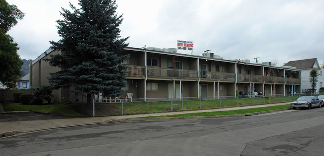 Parkside Apartments