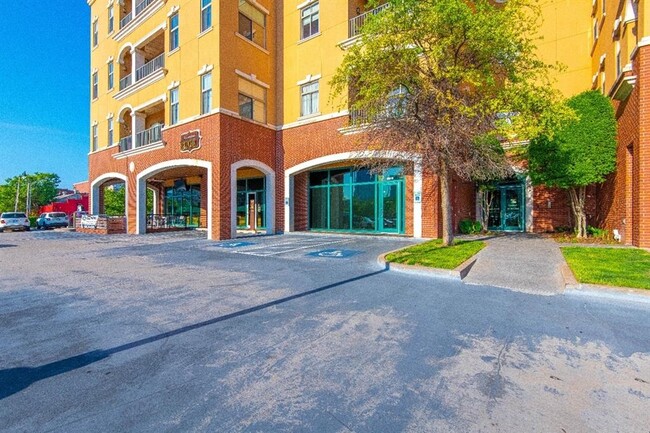 200 S Oklahoma Ave in Oklahoma City, OK - Building Photo - Building Photo
