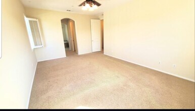 3644 Lake Park Rd in Fallbrook, CA - Foto de edificio - Building Photo