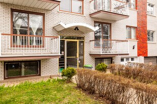 6651 Cartier St in Montréal, QC - Building Photo