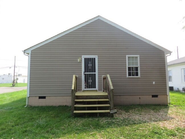 150 Slagle Ave in Petersburg, VA - Building Photo - Building Photo