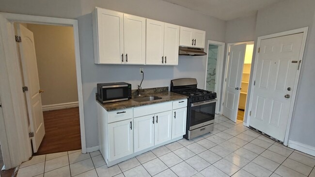 166 Lexington Ave in Jersey City, NJ - Building Photo - Building Photo