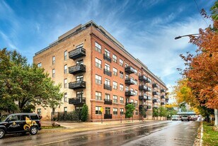 1735 W Diversey Pkwy, Unit 417 in Chicago, IL - Building Photo