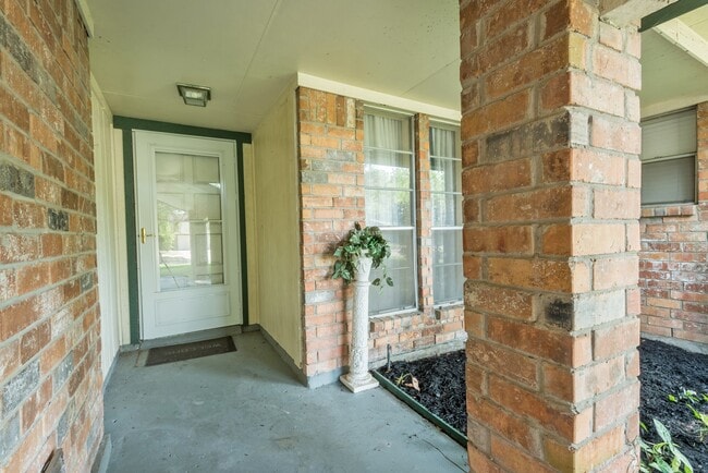 property at 22606 Elsinore Dr